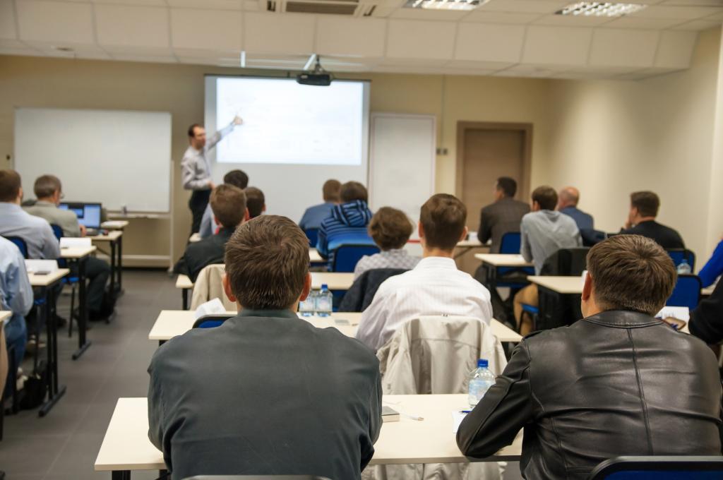 Photo of a classroom of students.